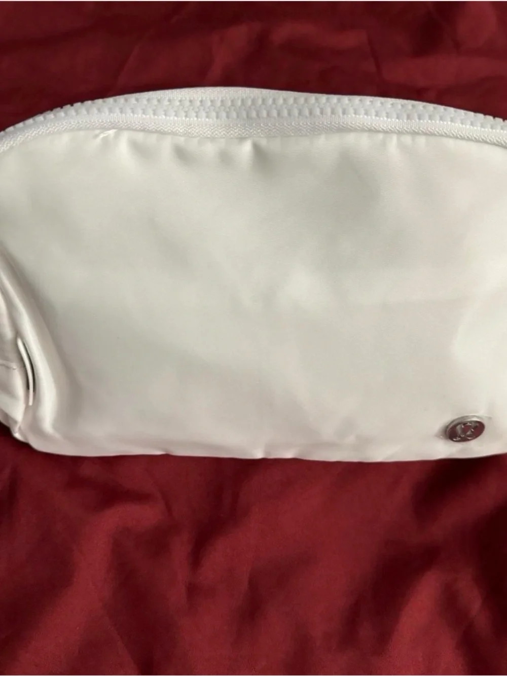 Lululemon belt bag size 2 L